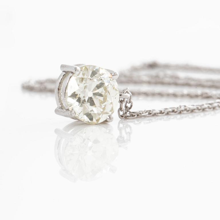 A circa 1.60 cts old-cut diamond pendant.