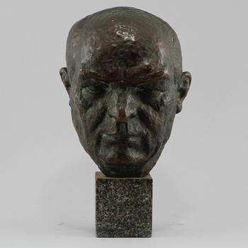 SKULPTUR, brons, signerad Henning?, 1900-tal.