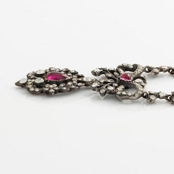 Set of necklace and earrings, silver and paste.