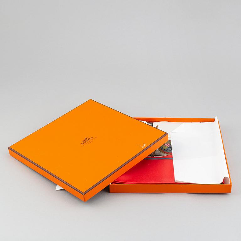 Hermès, an 'Au Fil de la Soie' silk scarf.