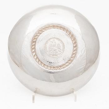 Bowl, sterling silver, Peru, 20th century.