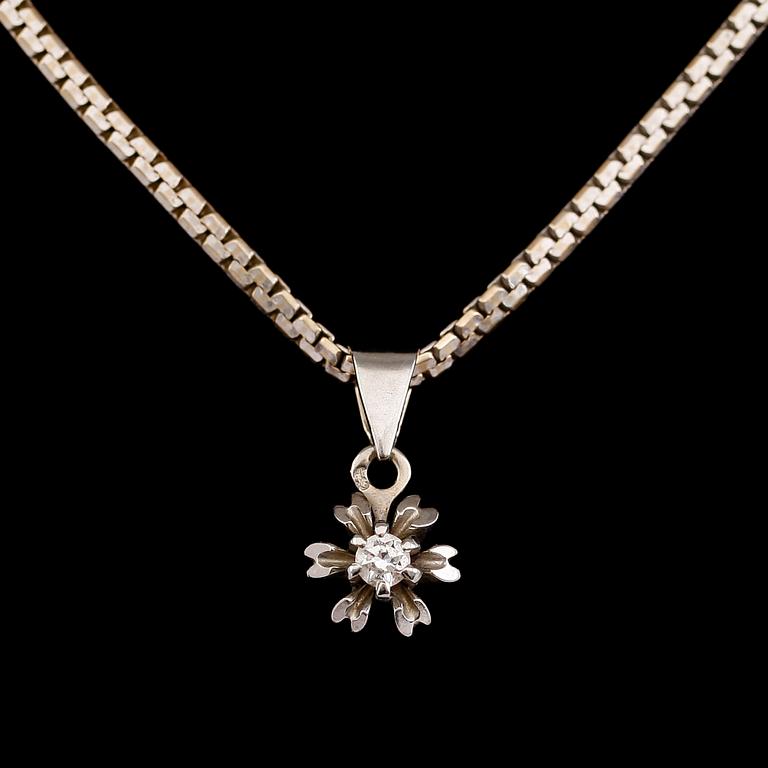 HÄNGE MED KEDJA, 18 k vitguld, briljantslipad diamant. Total vikt 11 g.