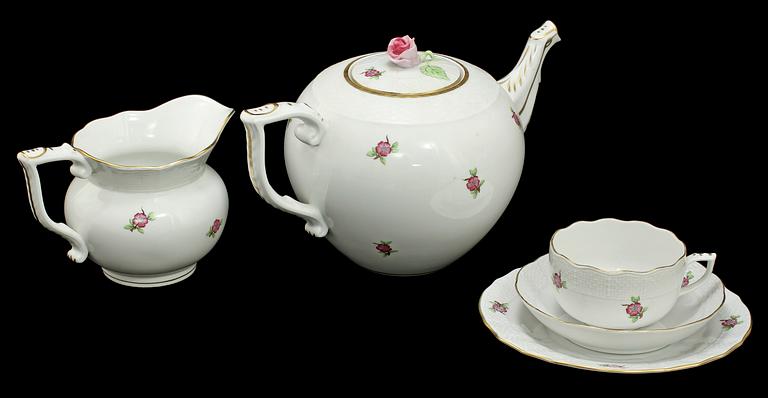 SERVISDELAR, 42 st, porslin, Herend, Ungern, 1900-tal.