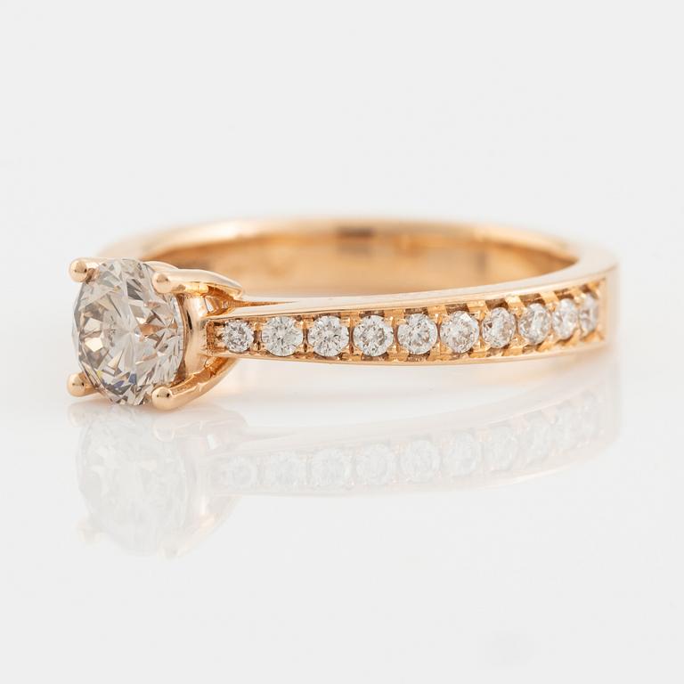 Brilliant cut diamond ring.