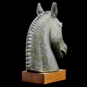 A Gunnar Nylund stoneware figure of a horse's head, Rörstrand.