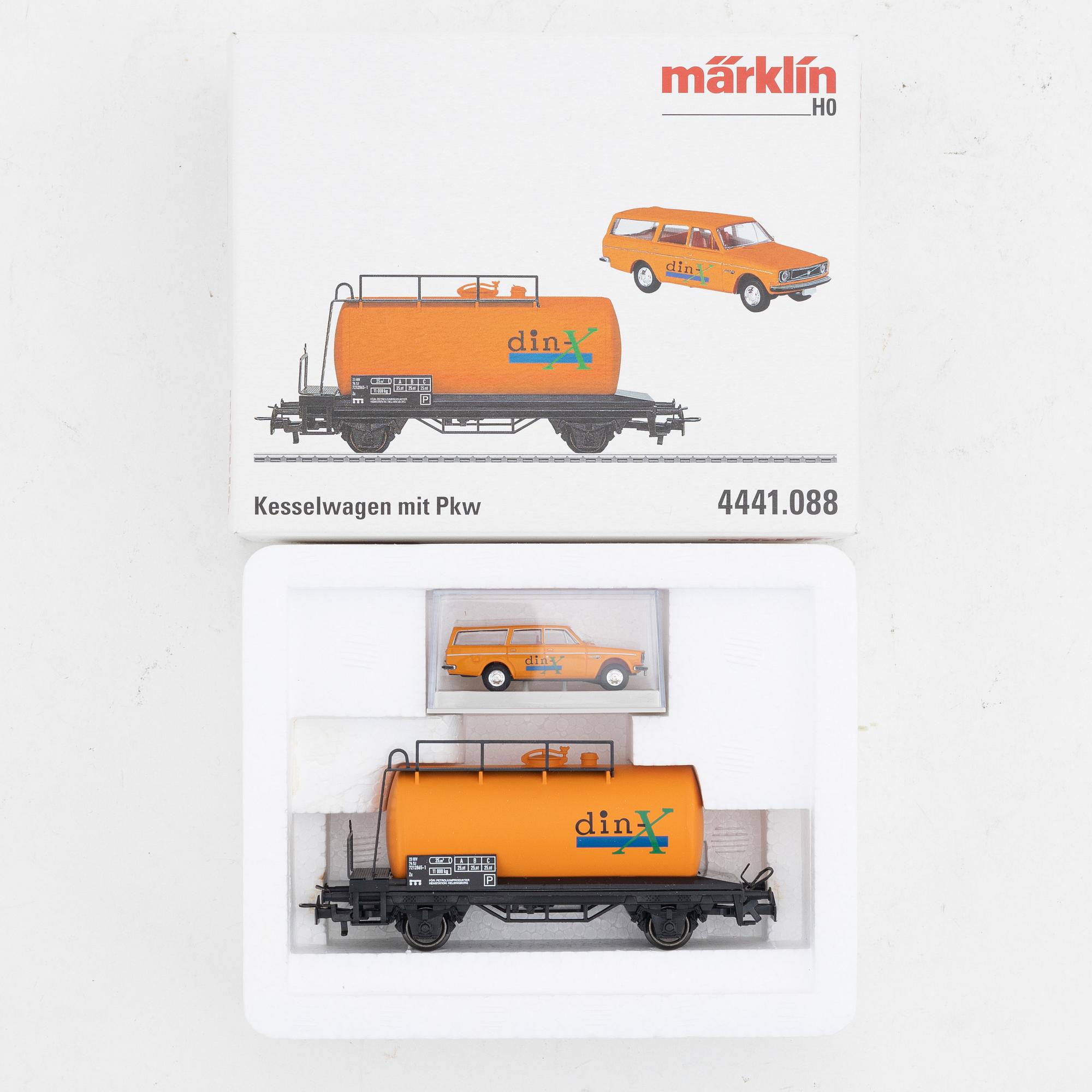 Märklin, fourteen tank cars, gauge H0.