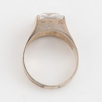 Gustaf Dahlgren & Co, ring silver with synthetic white spinel.