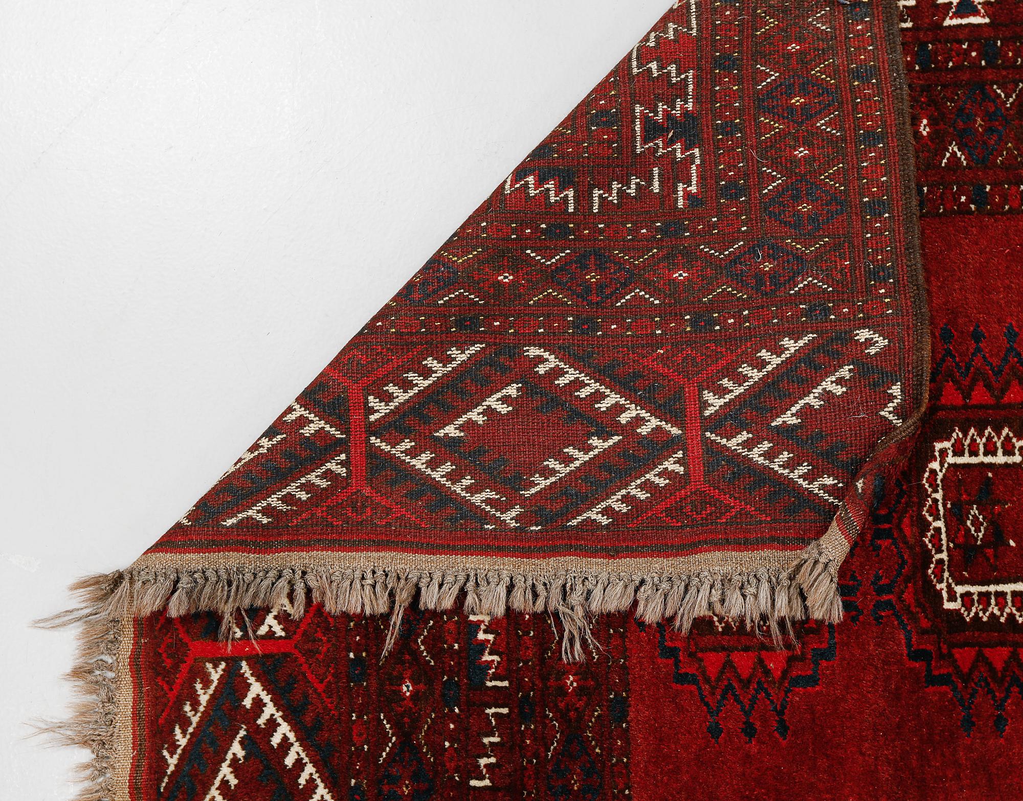 MATTA, Turkmen, old, 189 x 137 cm.