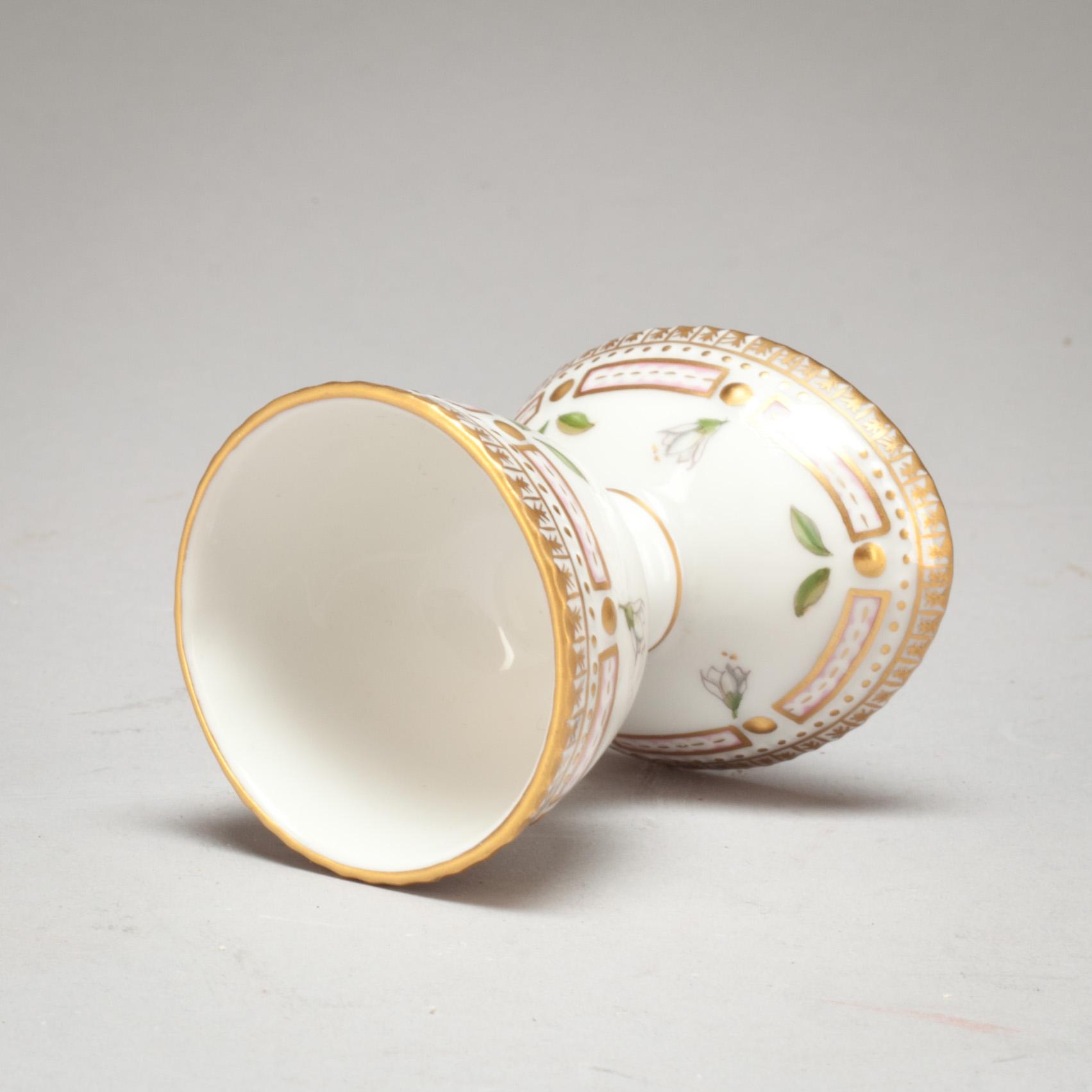 ÄGGKOPP, porslin. "Flora Danica", Royal Copenhagen.