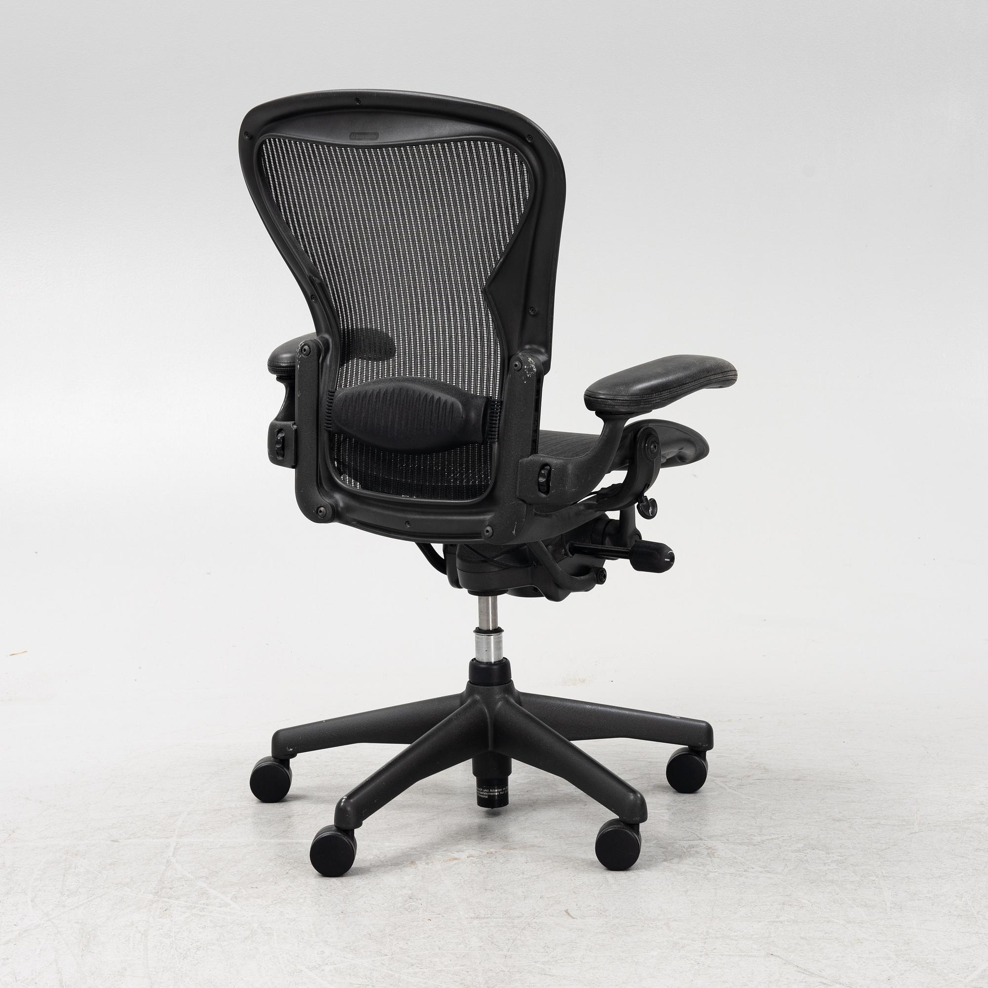 Don Chadwick och Bill Stumpf, skrivbordsstol, "Aeron", Herman Miller.