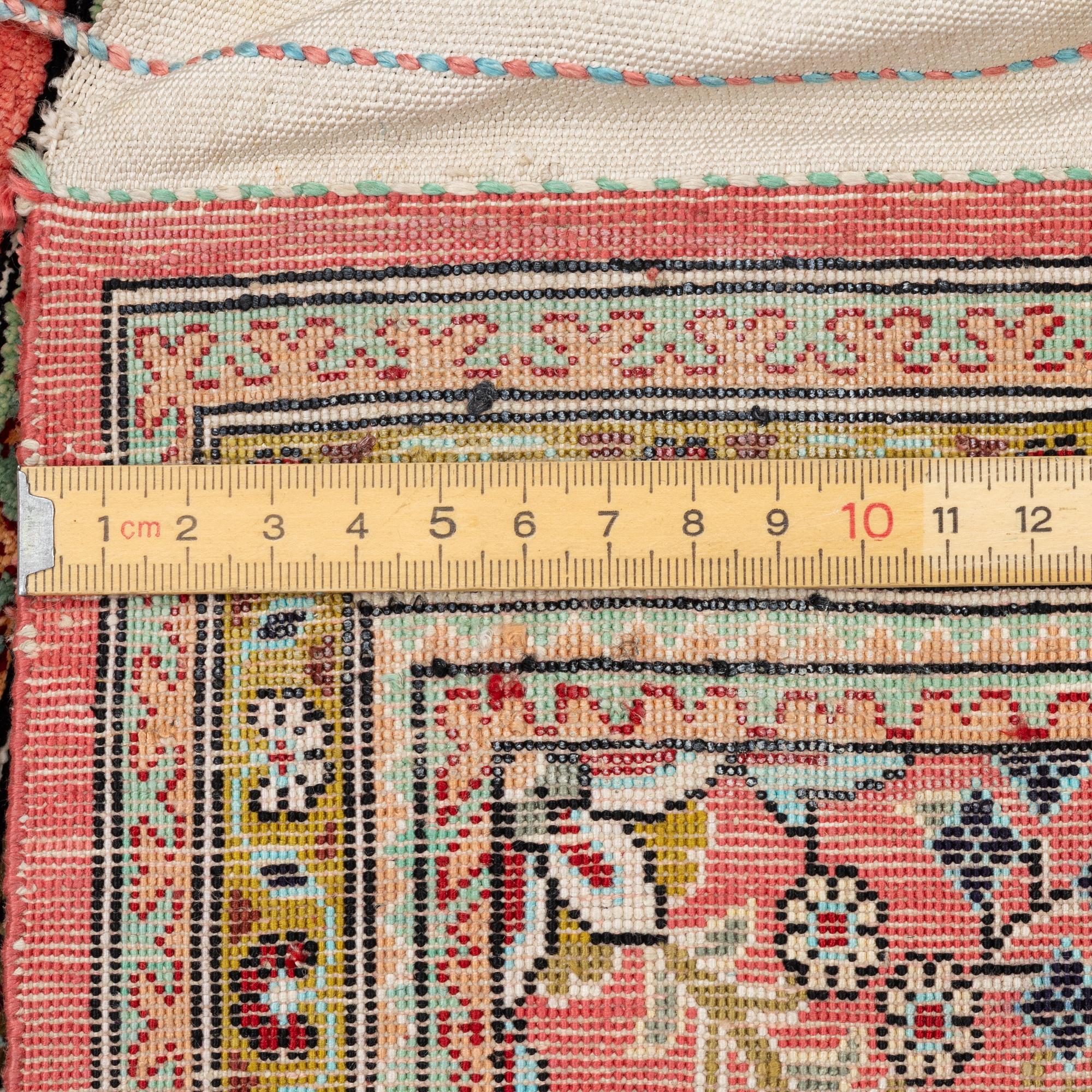 Matta, Ghom, silke, ca 60 x 80 cm..