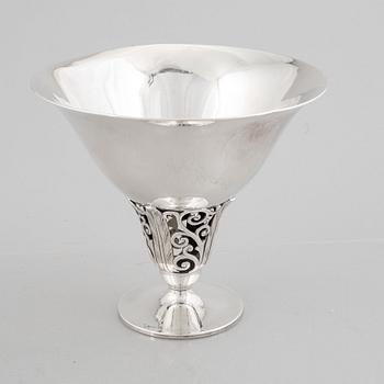 A Swedish silver bowl, mark of Guldsmedsaktiebolaget (GAB), Stockholm 1928.