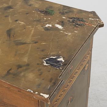 A Gustavian style chest of drawers, 20th Century.
