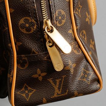 VÄSKA. "Manhattan PM", Louis Vuitton.