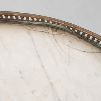 Byrå Louis XVI-stil, 1900-tal.
