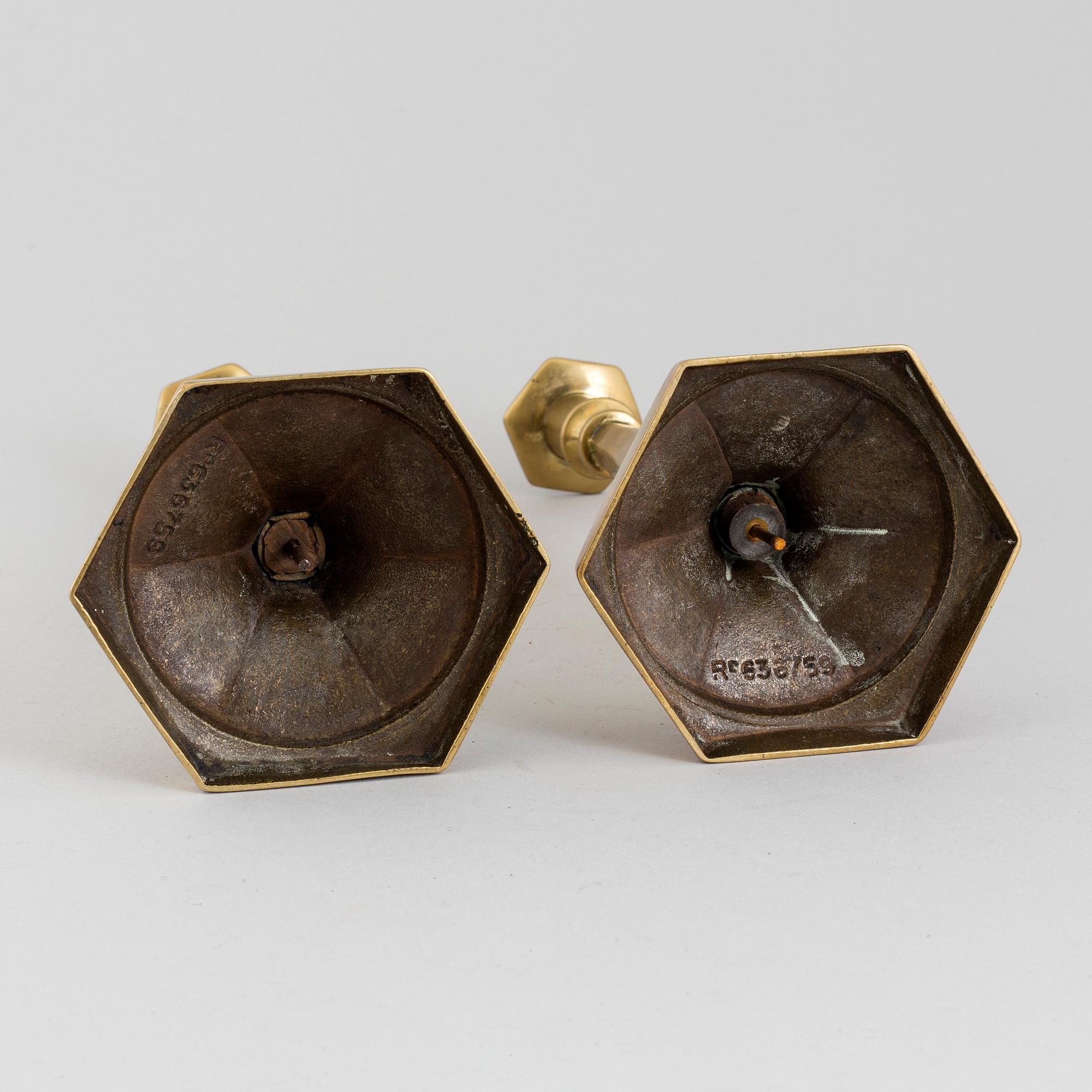 LJUSSTAKAR, ett par, brons, 1800-tal.