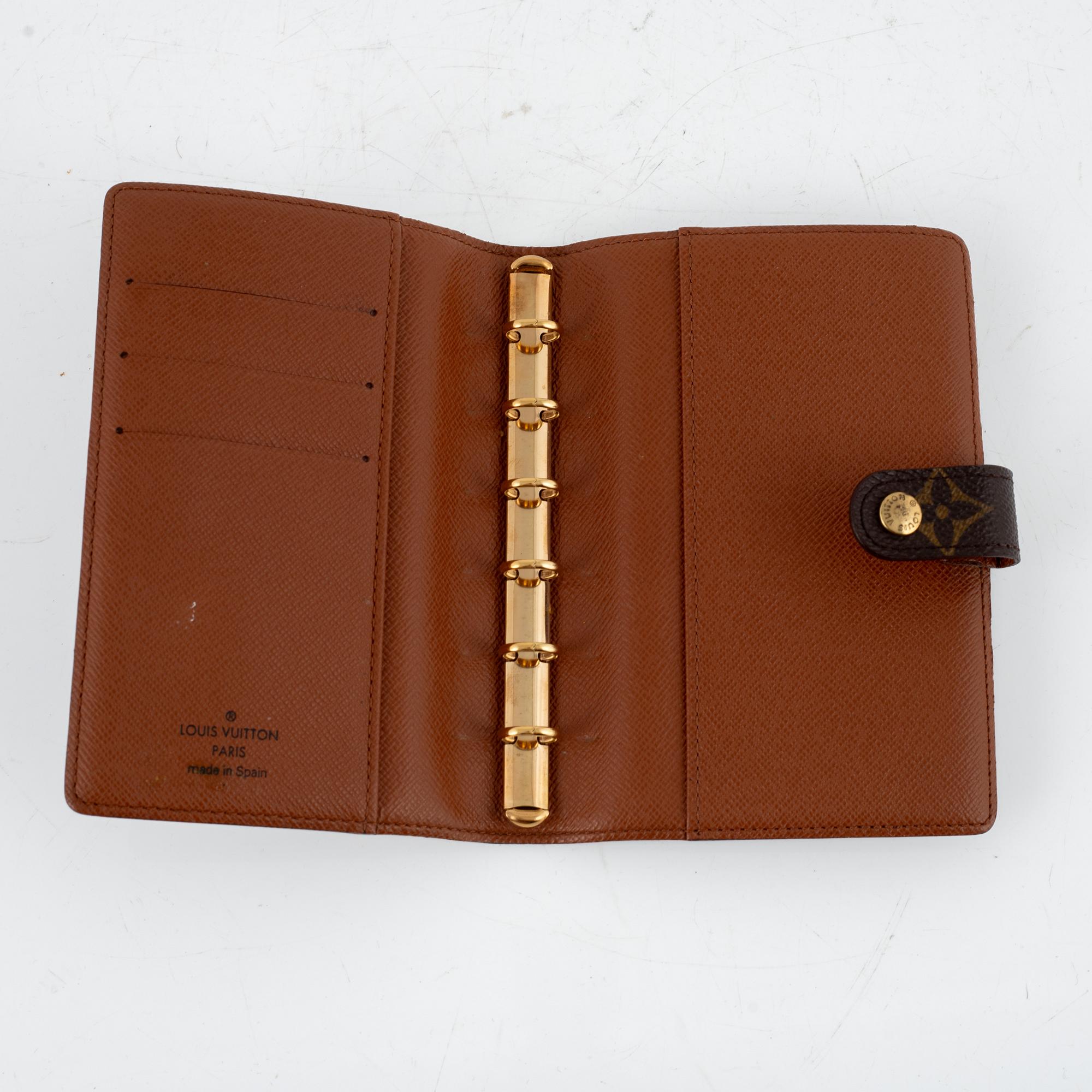 Louis Vuitton, "Monogram canvas Ring Agenda Holder".