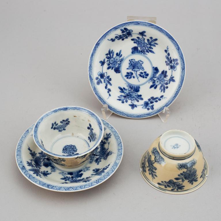 A group of blue and white porcelain, Qing dynasty, Kangxi (1662-1722).