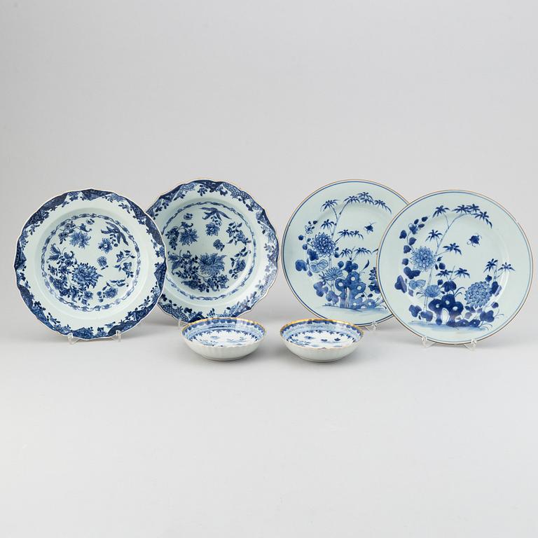 Six blue and white export porcelain dishes, Qing dynasty, Qianlong (1736-95).