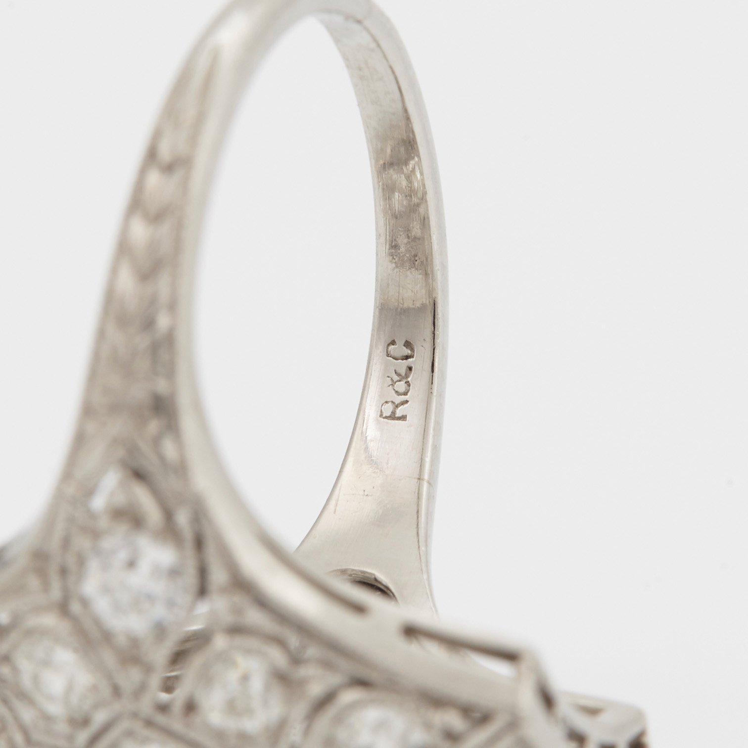 RING med gammalslipade diamanter.