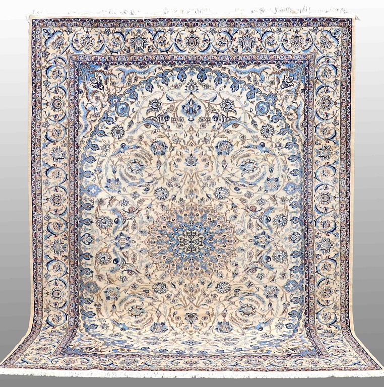 A CARPET, Nain, part silk, so called 9LAA 324 x 252 cm.
