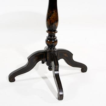 PELARBORD. Kinesiserande stil, 1800-tal.