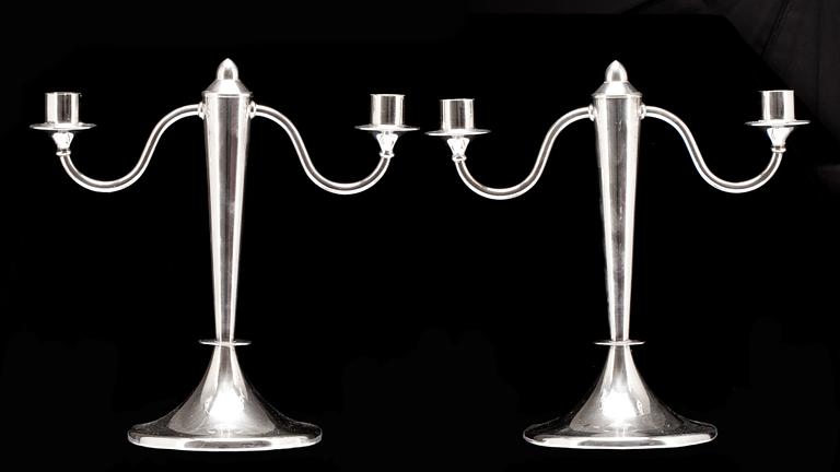 KANDELABRAR, ett par, nysilver, Lagerstedt, Eskilstuna, 1900-tal.