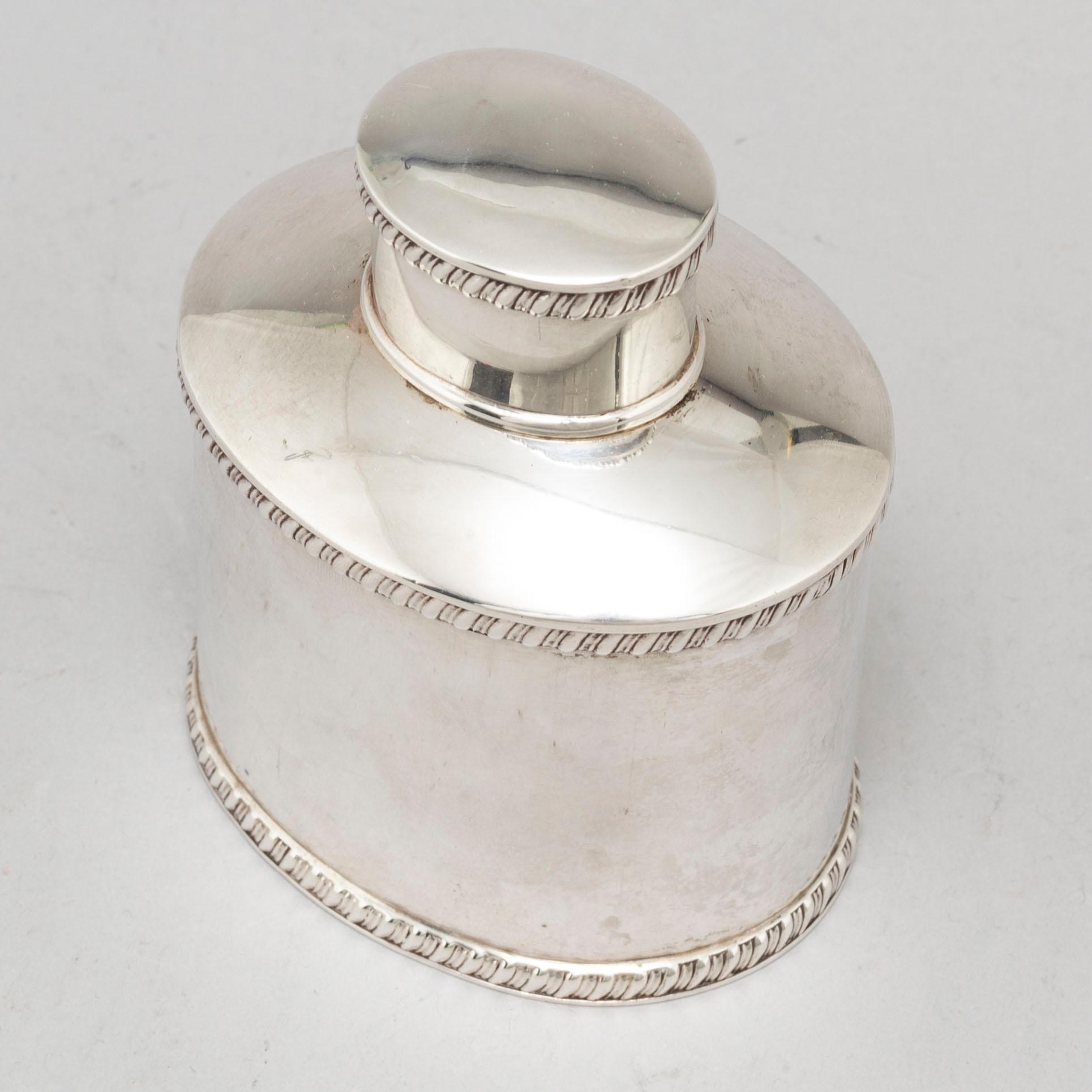 Frederick Augustus Burridge. A silver tea caddy, London 1896.