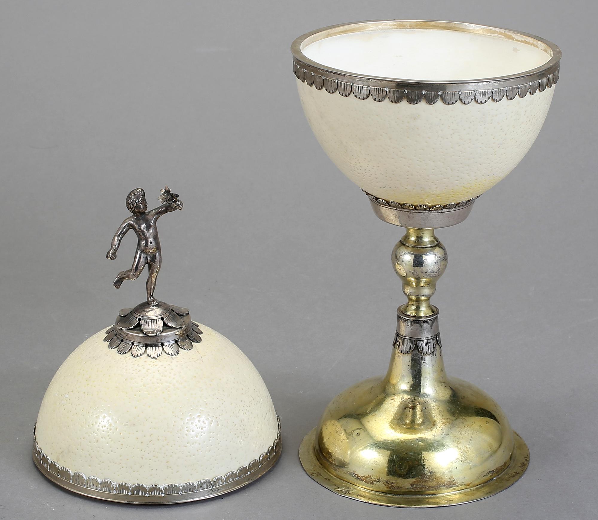 POKAL, silver och strutsägg, otydliga stämplar, 1800-tal.