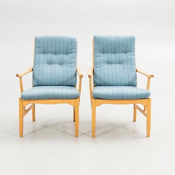 Carl Malmsten, armchairs, a pair, "Ulfåsa", AB OH Sjögren, second half of the 20th century.