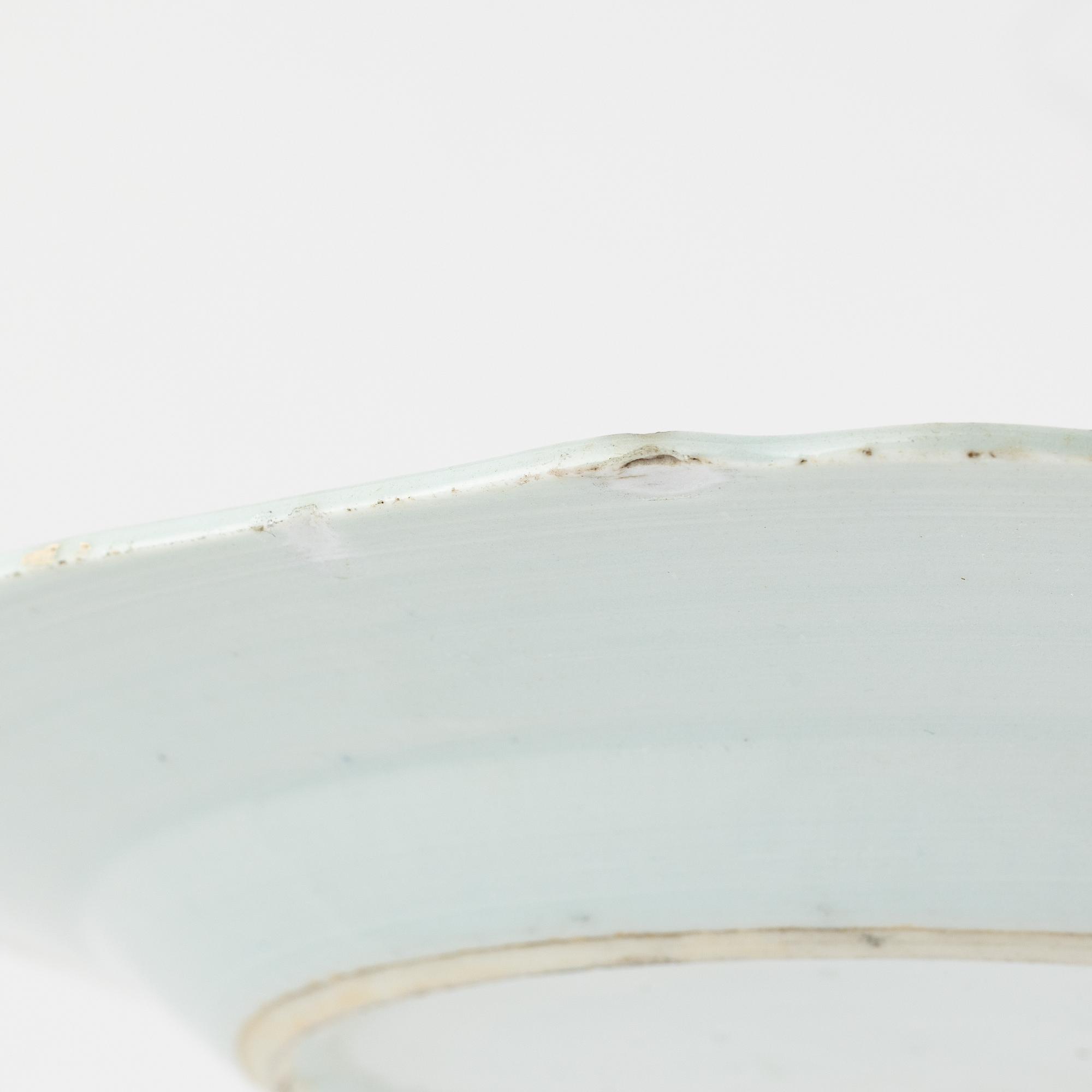 A group of five blue and white Chinese porcelain dishes, Qing Dynasty, Qianlong (1736-95).