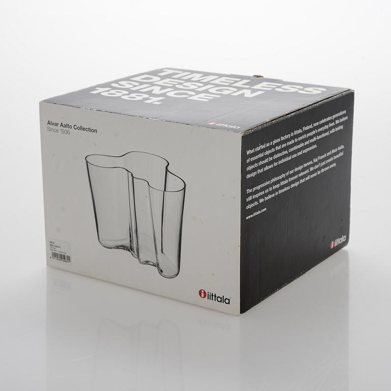 Alvar Aalto, maljakko, malli 3030, signeerattu Alvar Aalto. Iittala.