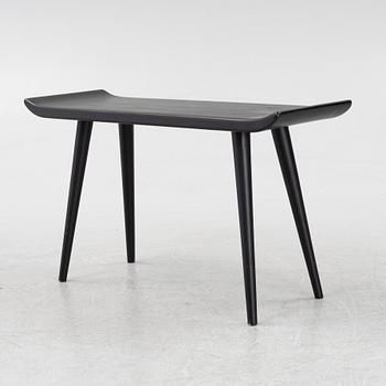 Carl Malmsten, a 'Visningsö' stool/bench.