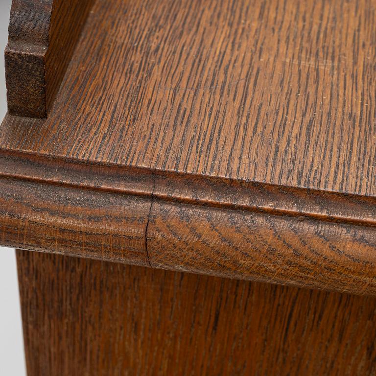 Bookcases, a pair, early 20th century.