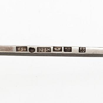Mirjam Salminen, halssmycke, silver, Kaunis Koru, Helsingfors 1972.