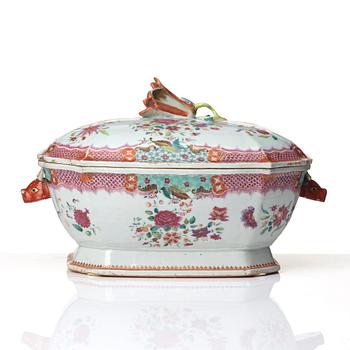 A famille rose tureen with cover and stand, Qingdynasty, Qianlong (1736-95).