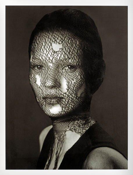 Albert Watson, "Kate Moss in torn veil. Marrakech. 1993".