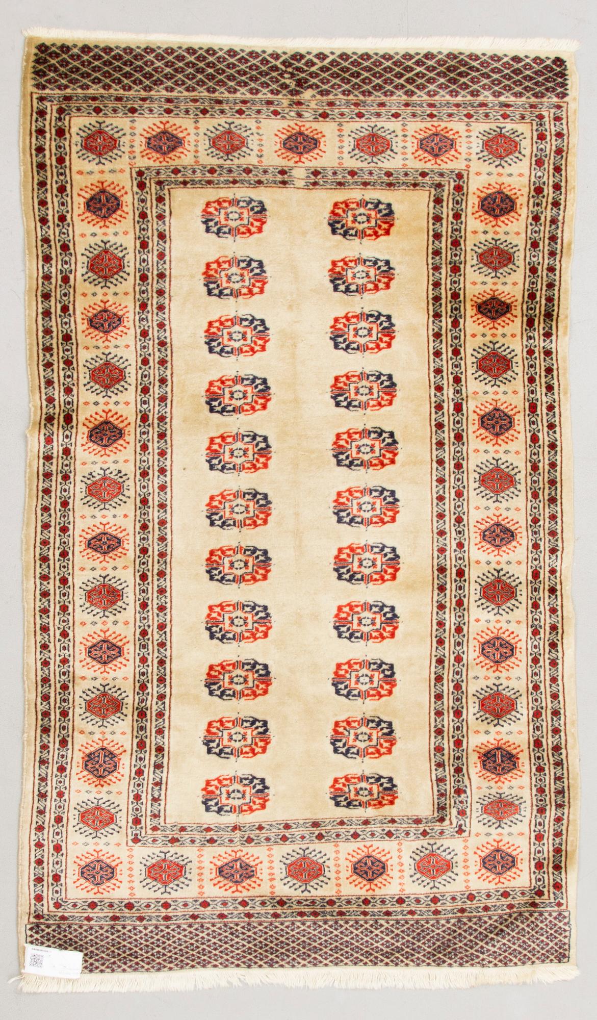 MATTA, Pakistan. Ca 150x89 cm.