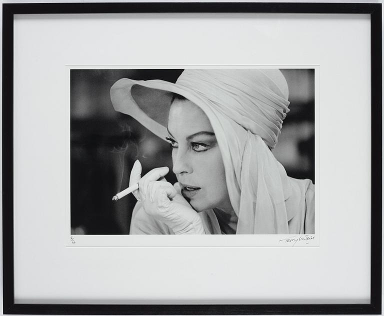 Terry O'Neill, "Ava Gardner, Arizona, 1973".
