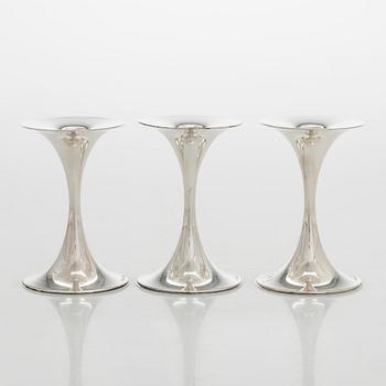 Tapio Wirkkala, kynttilänjalkoja, 3 kpl, "Trumpetti", Kultakeskus Hämeenlinna 1984-1988.