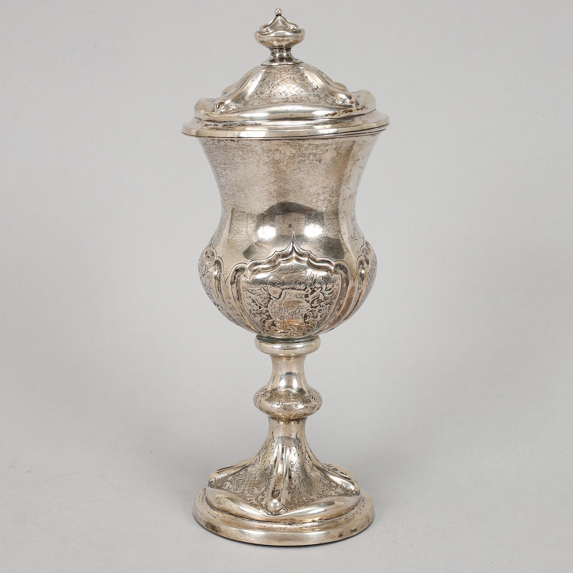 A silver cup, Northern Europe, 19th century.