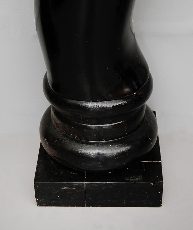 KOLONNER, 4 st, renässansstil, 1900-talets första hälft.