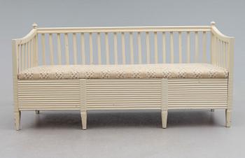 SOFFA, gustavianskt provinsarbete, 1800-talets början.