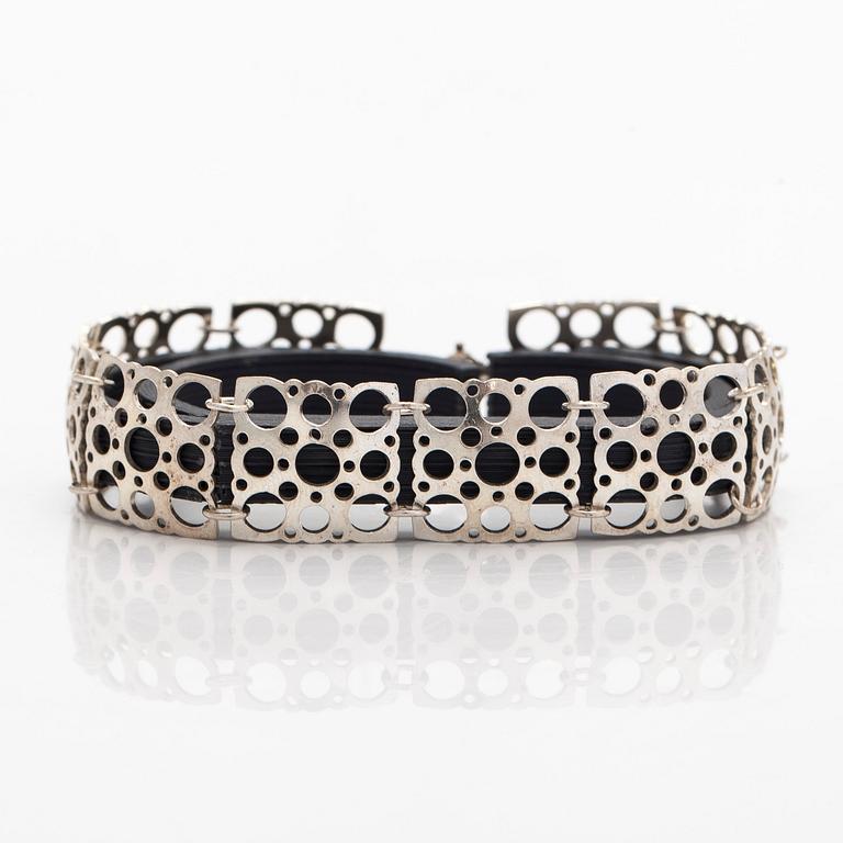 Liisa Vitali, bracelet, "Lace", silver, Wersterback 1971.