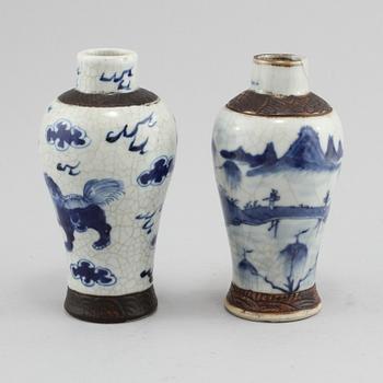 VASER, 2 st, porslin, Kina, 1800/1900-tal.