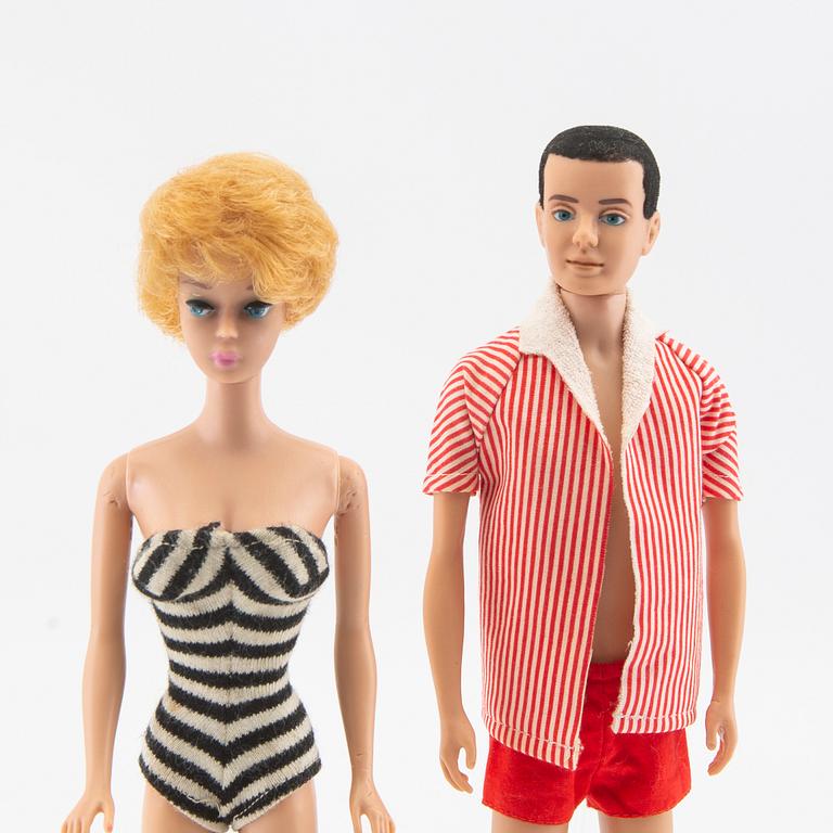 Barbie och Ken, dockor 2 st. samt kläder, vintage,"Barbie Bubblecut" Mattel 1961/62. "Ken" Mattel 1961/62.
