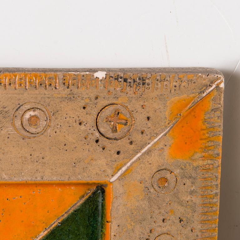 RUT BRYK, reliefiä, 4 kpl, kivitavaraaa, signeeratut.