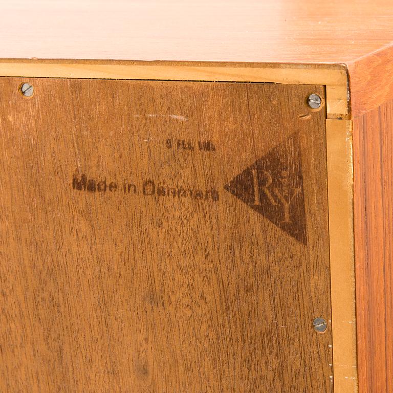 HANS J WEGNER, senkki, malli RY-26, RY Möbler Tanska 1900-talets mitt.