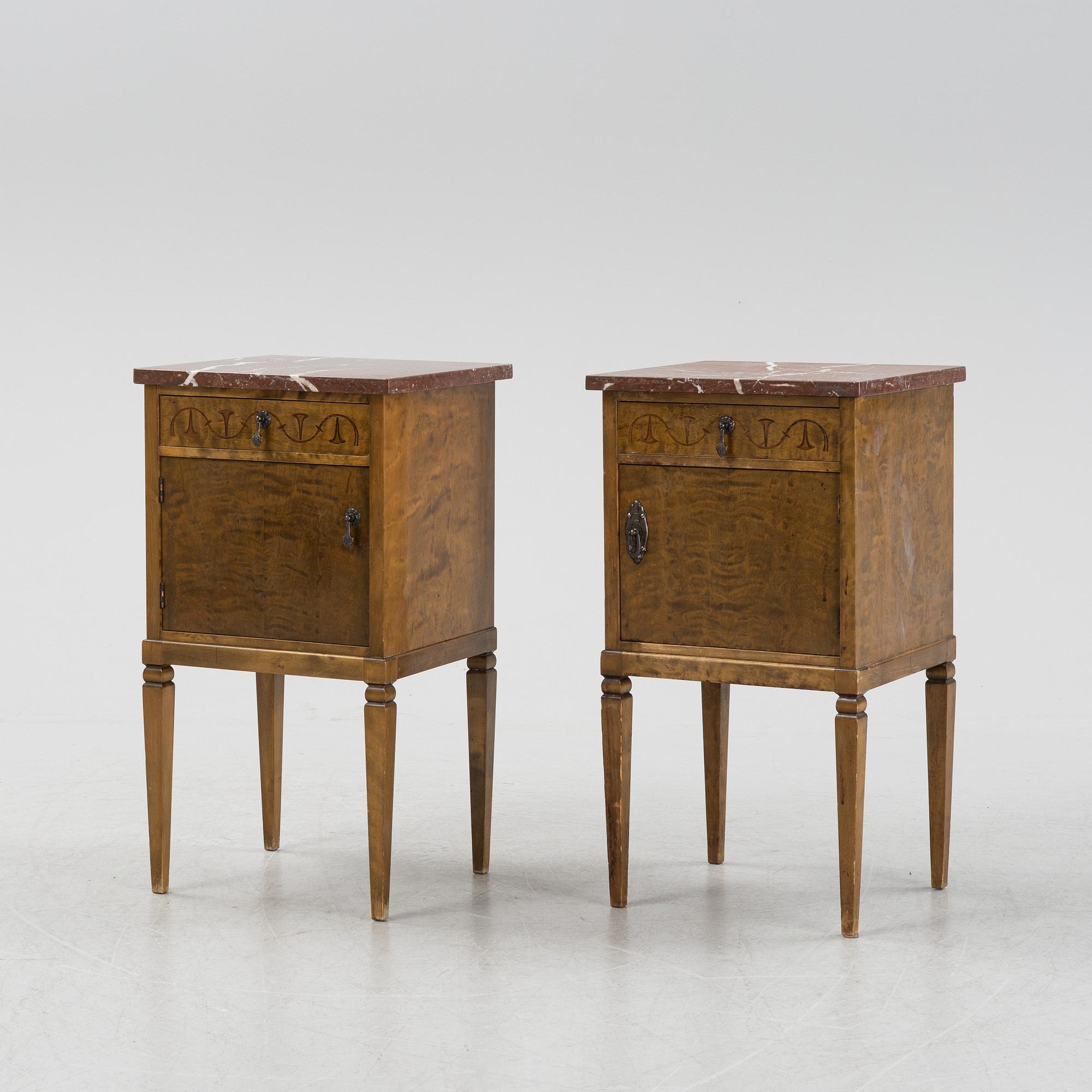 Sängbord, ett par, 1920/30-tal.