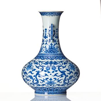 A blue and white vase, Qing dynasty, Jiaqing mark and period (1796-1820).